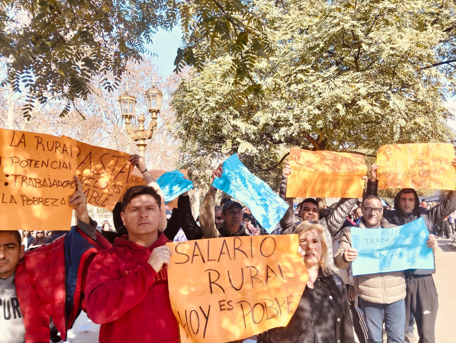 Mientras el sector proyecta una destacada reactivación, UATRE busca avanzar en la recomposición salarial de los peones rurales