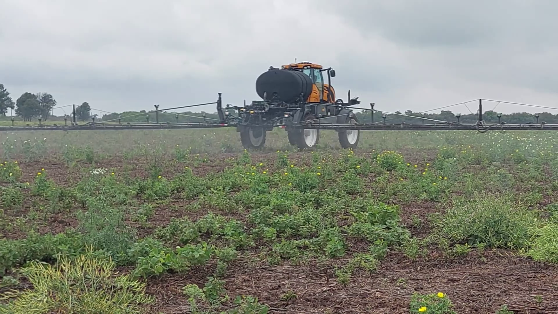 Revolución en la pulverización del NOA: Valtra y PTx desembarcan en Salta con la tecnología inteligente de la nueva Serie R